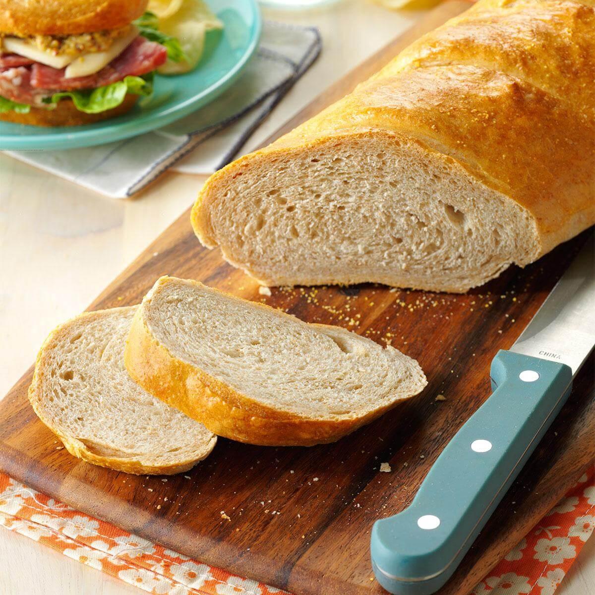Bánh mì nguyên cám bao nhiêu calo? Ăn có giảm cân không?