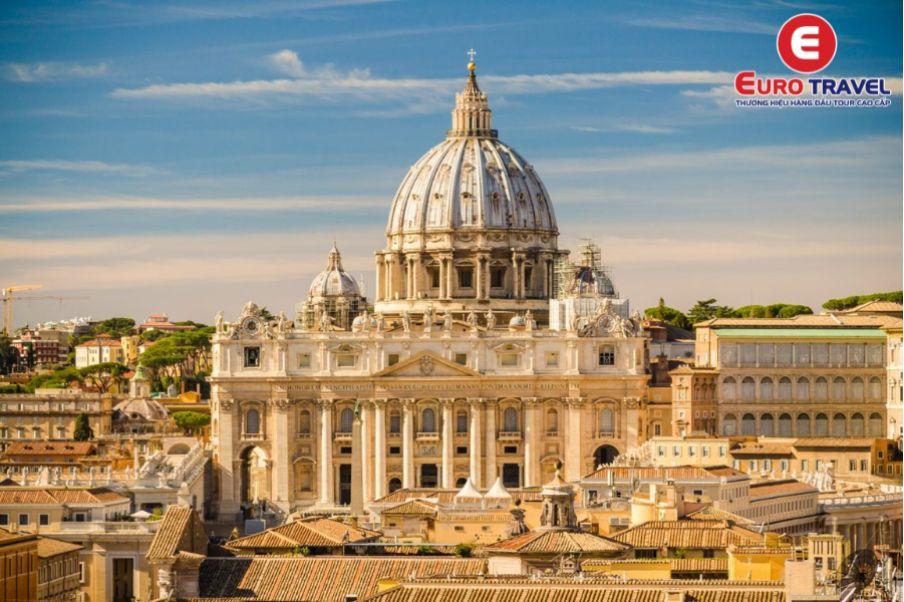 Vương cung thánh đường thánh Phêrô - Nhà thờ vĩ đại của thành cổ Vatican