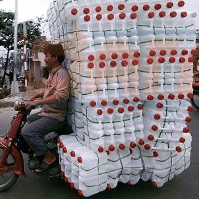 Cách buộc hàng trên xe máy an toàn