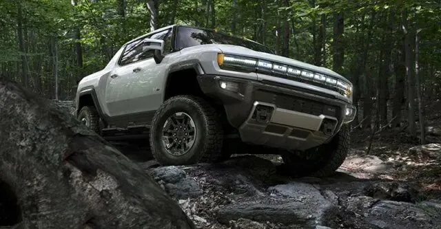 Siêu bán tải điện GMC Hummer EV 2025 giá bao nhiêu? Đánh giá xe