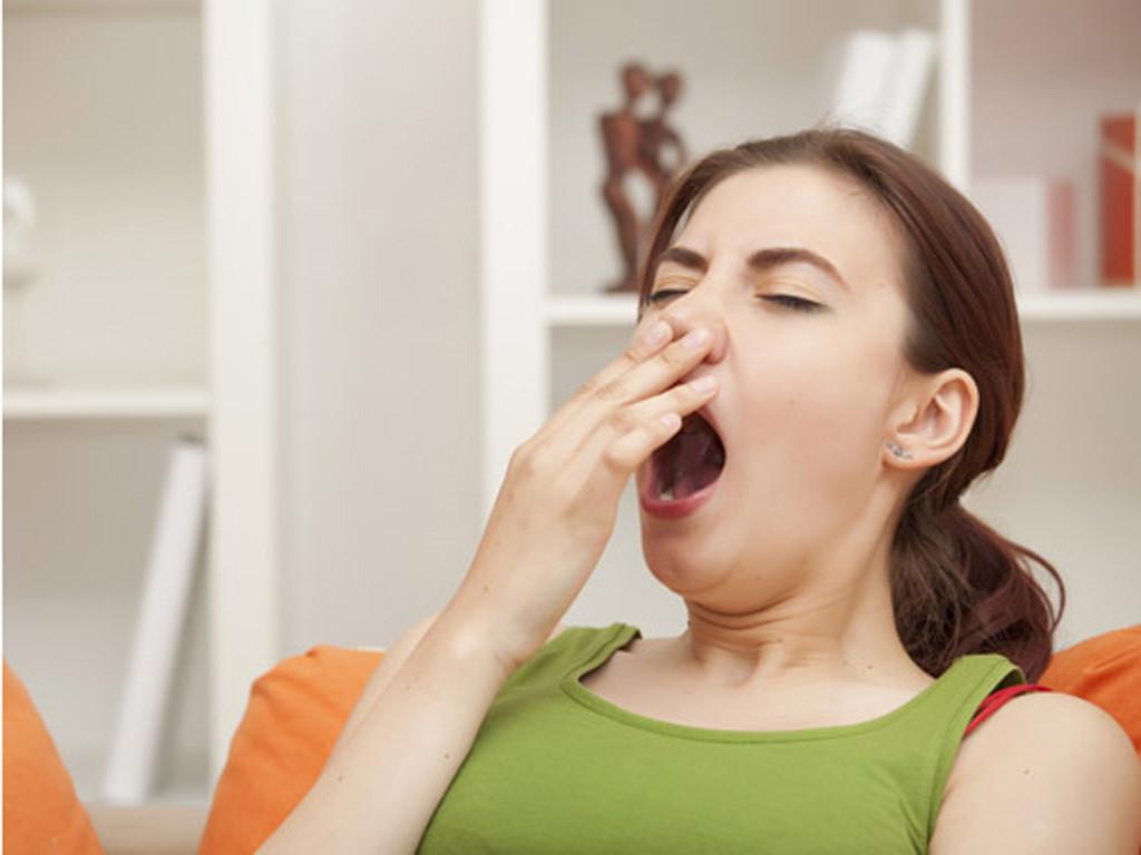 9 cách chống buồn ngủ giúp bạn luôn tỉnh táo