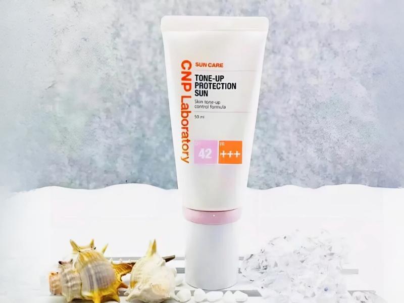 Kem chống nắng CNP review về chất lượng và hiệu quả sử dụng