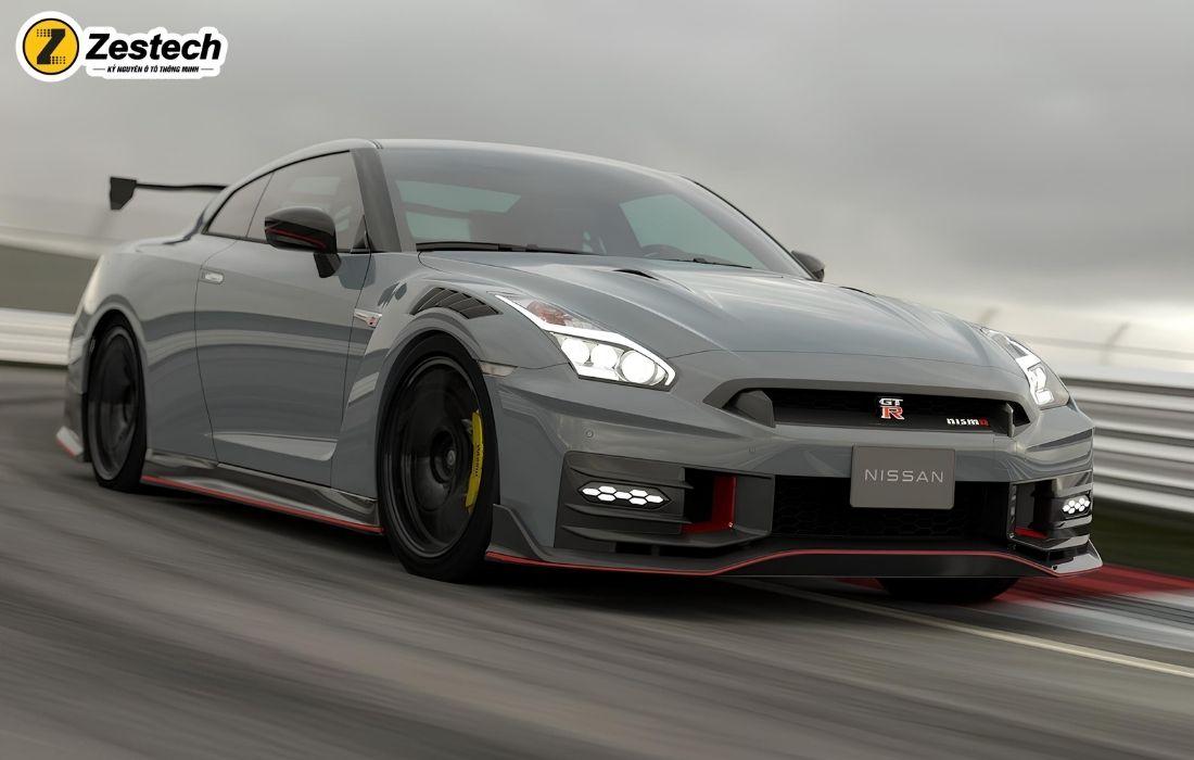Giá xe Nissan GT-R R35 2025 khởi điểm từ 2,6 tỷ đồng