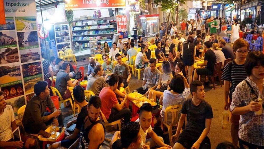 Phố Tống Duy Tân – Thiên đường ẩm thực giữa lòng Hà Nội
