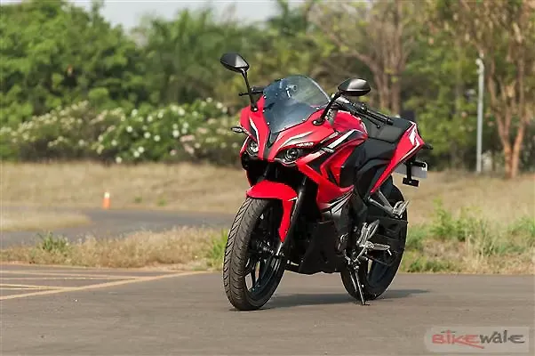 Bajaj Pulsar RS 200